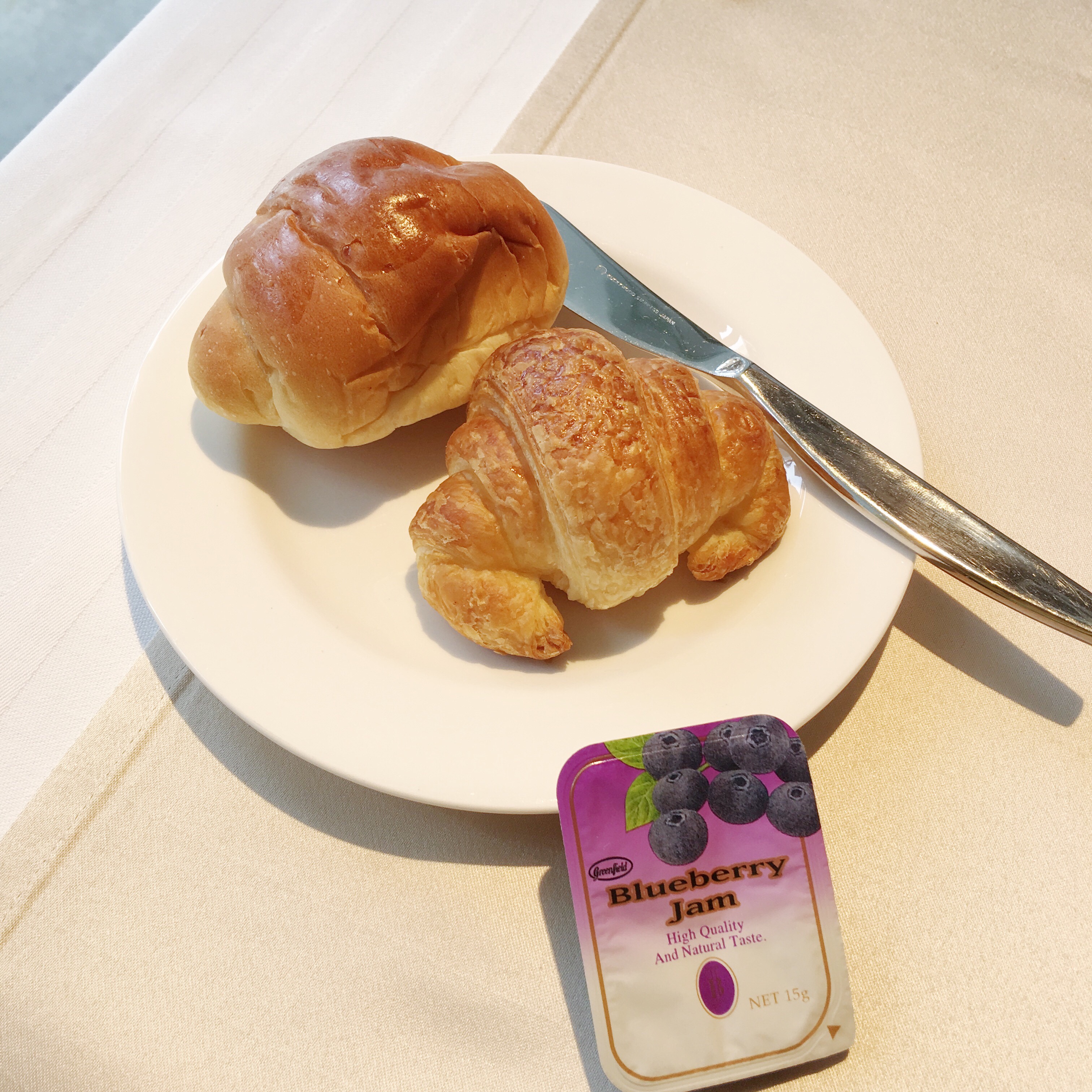 ONE@Tokyo Lobbycafeのパン